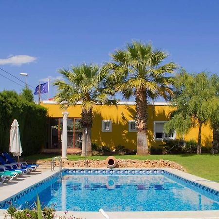 Hotel Iris La Eliana Bagian luar foto
