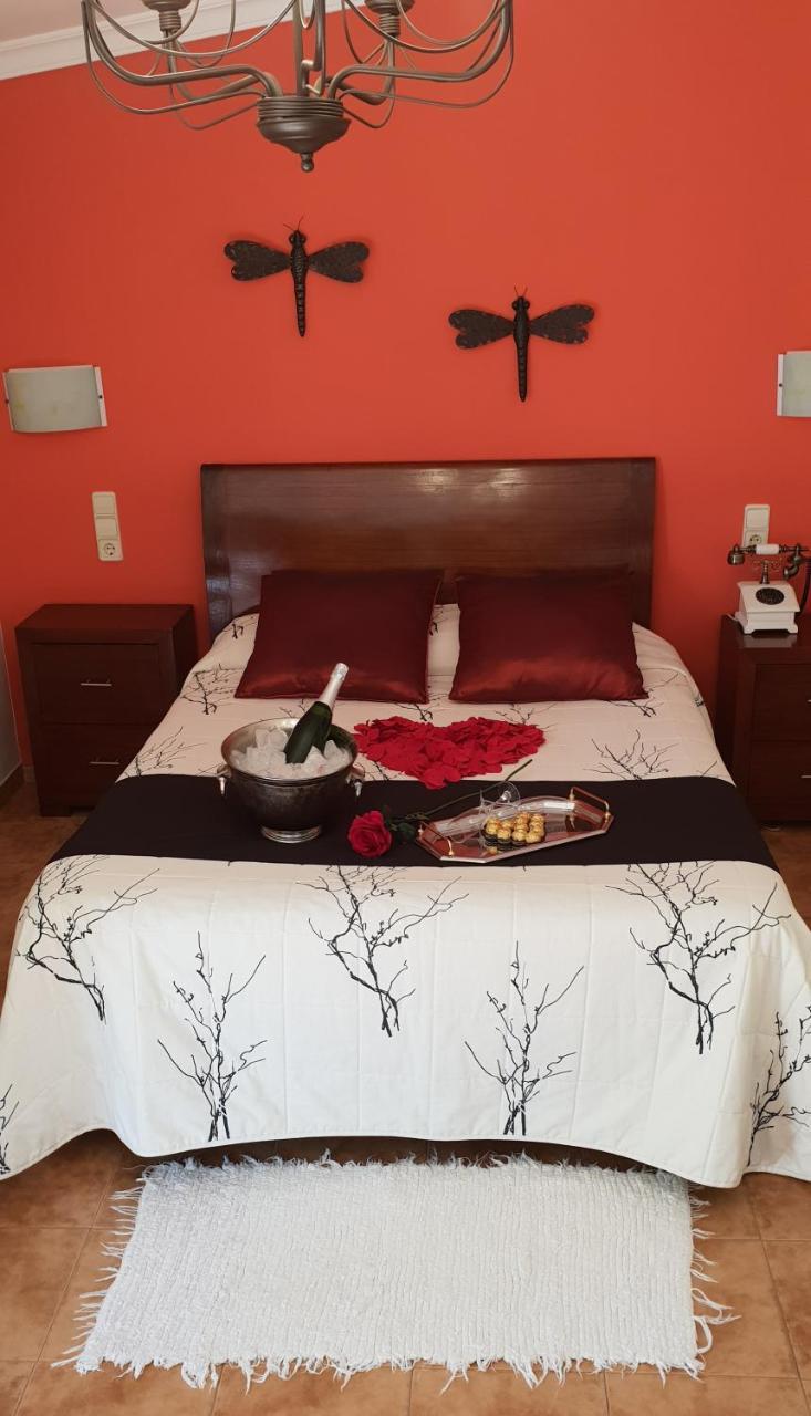 Hotel Iris La Eliana Bagian luar foto