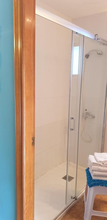 Hotel Iris La Eliana Bagian luar foto